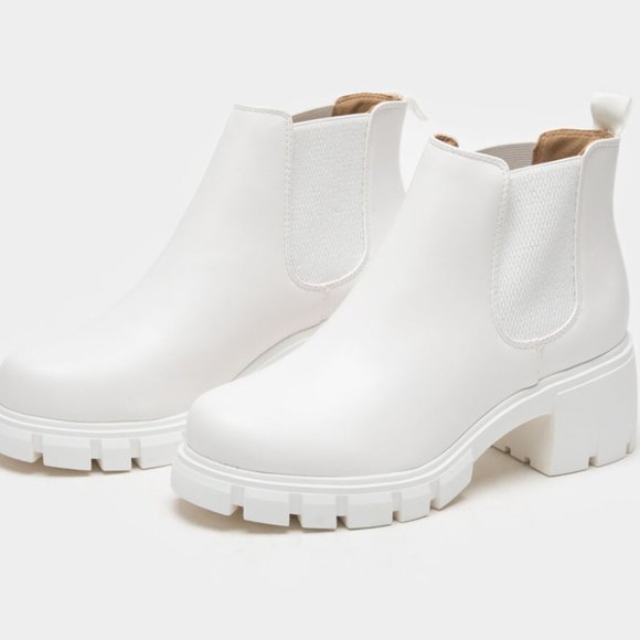 Shoes - New White Chelsea Elastic Platform Sole Ankle Boots Booties